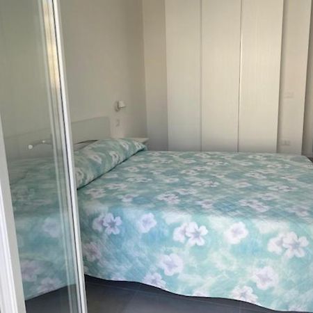 Appartement Nuovo Bilocale Super Accessoriato Con Spazio Esterno à Sirolo Extérieur photo